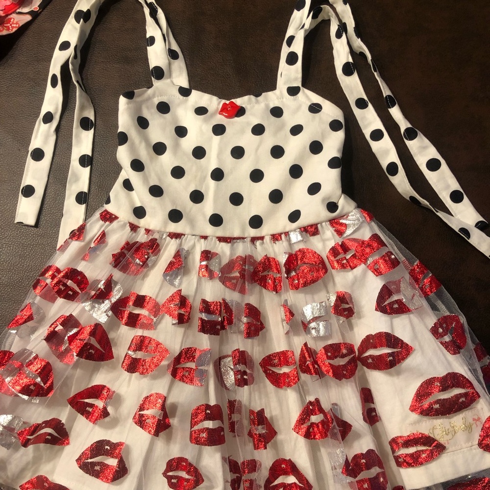 3T lips dress from Etsy shop Very Chic Baby! Excellent used condition!